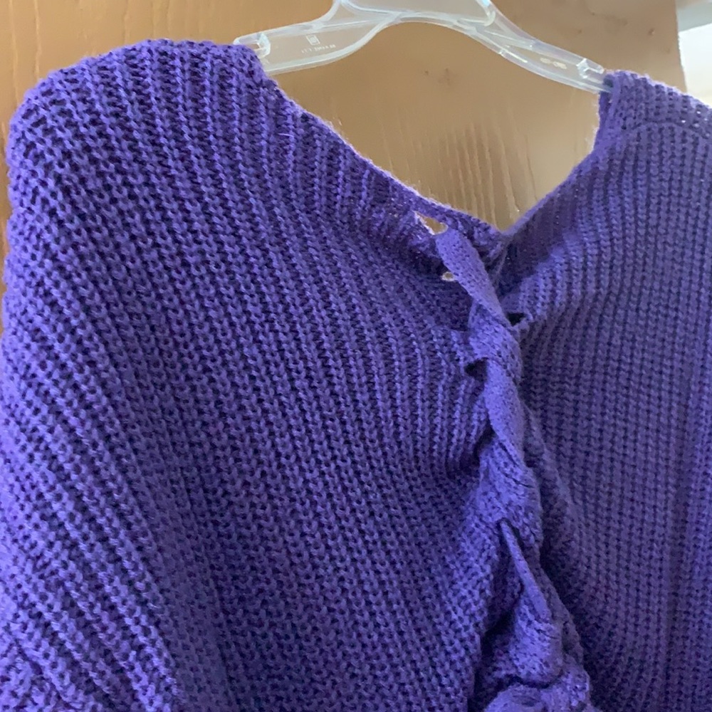 💚 6 items for $25 💚▪️ FOREVER 21 ▪️ Purple Crop Sweater - Picture 9 of 11